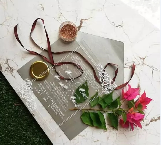 亞克力邀請(qǐng)函